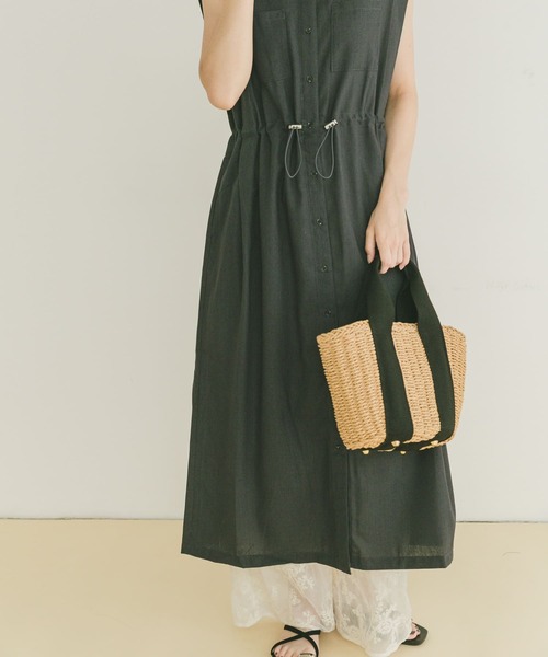 ITEMS URBANRESEARCH（アイテムズ アーバンリサーチ）の「ウエストドロストノースリワンピース（ワンピース・レディース・グリーン/ネイビー/ライトブラウン・FREE）」の17枚目の写真