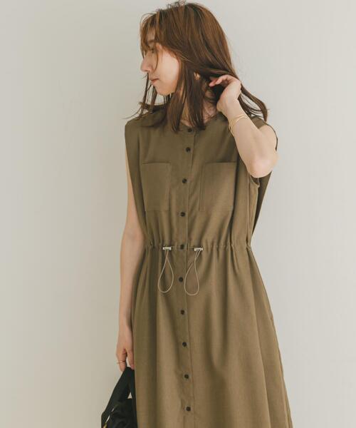 ITEMS URBANRESEARCH(アイテムズ アーバンリサーチ)の「ウエストドロストノースリワンピース(ワンピース・レディース・グリーン/ネイビー/ライトブラウン・FREE)」の6枚目の写真