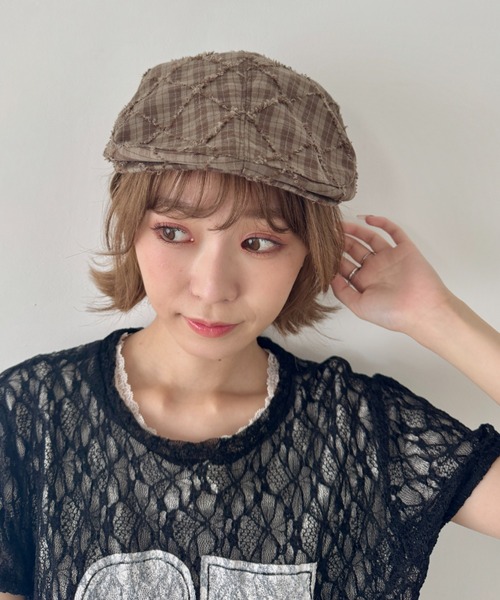 SOLLON.(ソルロン)の「チェック柄フリンジハンチング帽(ハンチング/ベレー帽・レディース・ネイビー/ベージュ/ブラウン・FREE)」の2枚目の写真