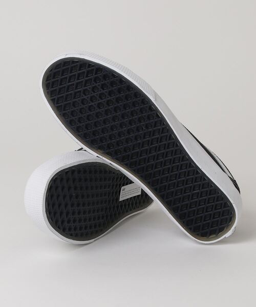 VANS(バンズ)の「OLD SKOOL GORE-TEX(スニーカー・メンズ・ブラック・26.0cm/26.5cm/27.0cm/27.5cm/28.0cm/25.5cm/28.5cm)」の3枚目の写真