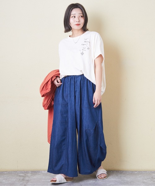 CUBE SUGAR（キューブシュガー）の「32/-スラブ天竺ロゴ刺繍ドルマンTシャツ（Tシャツ/カットソー・レディース・ブルー/オレンジ/ナチュラル/スミクロ・M）」の6枚目の写真