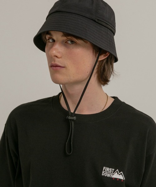 FIRST DOWN(ファーストダウン)の「FIRST DOWN LOGO S/S TEE(ファーストダウン ロゴ ショートスリーブ ティー)(Tシャツ/カットソー・メンズ・ブラック/トップグレー/ホワイト・MEDIUM/LARGE/X-LARGE)」の6枚目の写真