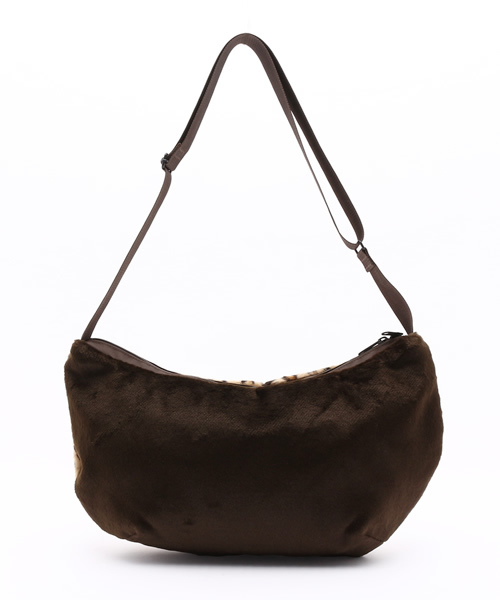 HEAD PORTER（ヘッドポーター）の「MOMBASA/SHOULDER BAG（ショルダーバッグ・メンズ・レオパード/その他1・FREE）」の4枚目の写真