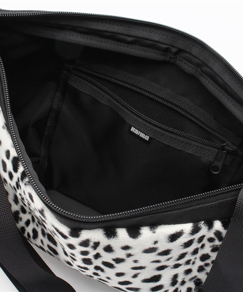 HEAD PORTER（ヘッドポーター）の「MOMBASA/SHOULDER BAG（ショルダーバッグ・メンズ・レオパード/その他1・FREE）」の13枚目の写真