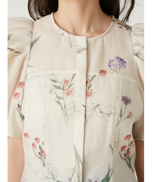ボタニカルプリントシアータックパフブラウス