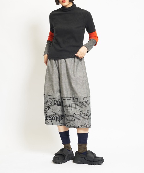 gomme（ゴム）の「モーツァルトスコアＰ　切替パンツ（その他パンツ・レディース・チャコールグレー/ブラック・MEDIUM）」の4枚目の写真