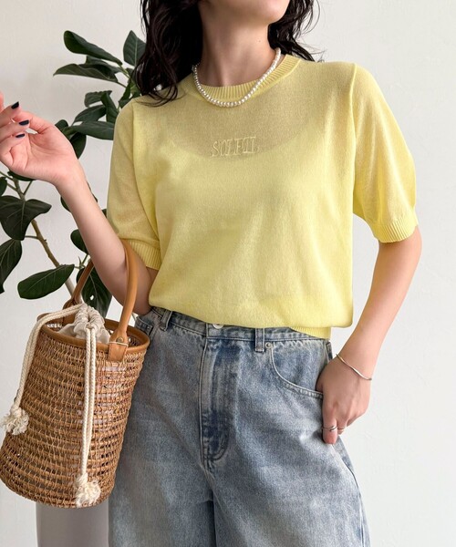 fredy emue（フレディエミュ）の「シアー刺繍ロゴニットプルオーバー（ニット/セーター・レディース・ベージュ/ネイビー/イエロー・38）」の3枚目の写真