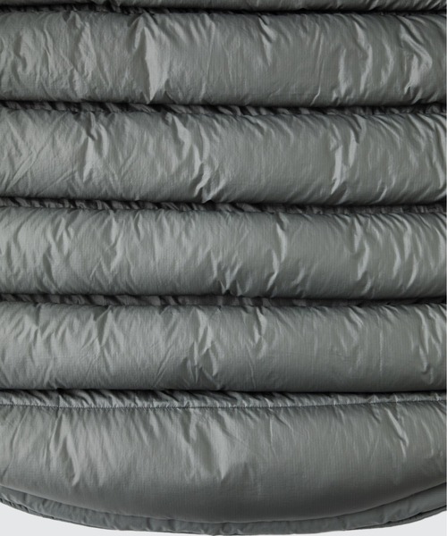 WILD THINGS（ワイルドシングス）の「マカルジャケット│MAKALU JACKET（マウンテンパーカー・メンズ・ブラック/グレー・L/M）」の3枚目の写真