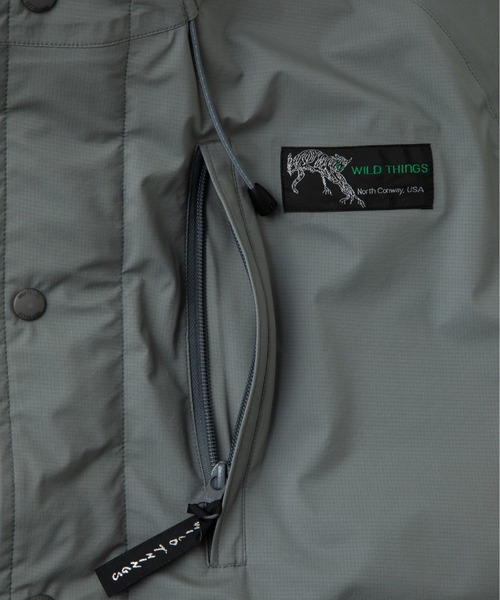 WILD THINGS（ワイルドシングス）の「マカルジャケット│MAKALU JACKET（マウンテンパーカー・メンズ・ブラック/グレー・L/M）」の7枚目の写真