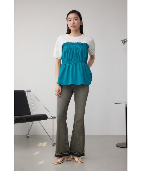 AZUL by moussy（アズールバイマウジー）の「【身長/骨格別着用画像あり】AZUL DENIM デザインフレアデニム（デニムパンツ・レディース・ブラック/ブルー・SMALL/MEDIUM）」の4枚目の写真