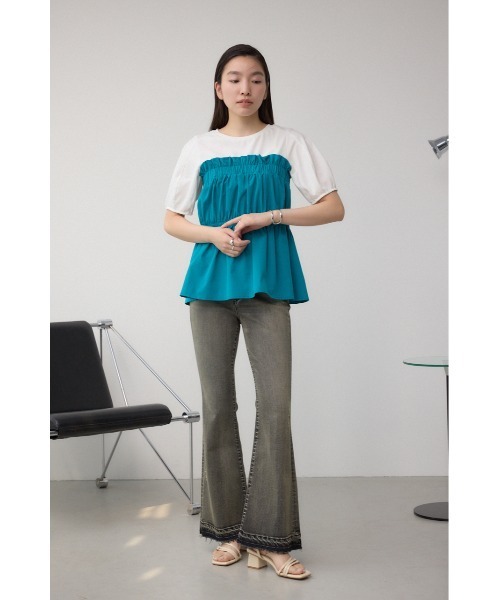 AZUL by moussy（アズールバイマウジー）の「【身長/骨格別着用画像あり】AZUL DENIM デザインフレアデニム（デニムパンツ・レディース・ブラック/ブルー・SMALL/MEDIUM）」の5枚目の写真