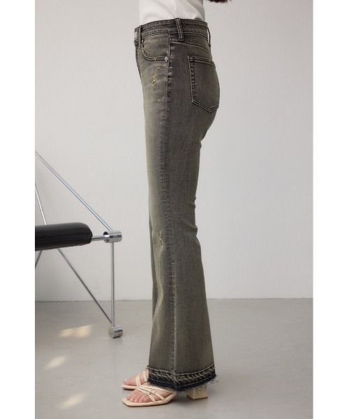 AZUL by moussy（アズールバイマウジー）の「【身長/骨格別着用画像あり】AZUL DENIM デザインフレアデニム（デニムパンツ・レディース・ブラック/ブルー・SMALL/MEDIUM）」の7枚目の写真