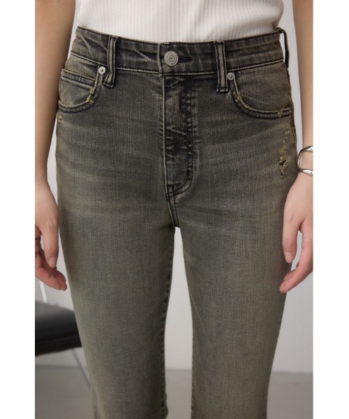AZUL by moussy（アズールバイマウジー）の「【身長/骨格別着用画像あり】AZUL DENIM デザインフレアデニム（デニムパンツ・レディース・ブラック/ブルー・SMALL/MEDIUM）」の9枚目の写真