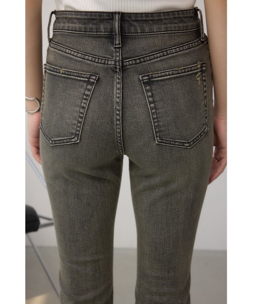 AZUL by moussy（アズールバイマウジー）の「【身長/骨格別着用画像あり】AZUL DENIM デザインフレアデニム（デニムパンツ・レディース・ブラック/ブルー・SMALL/MEDIUM）」の10枚目の写真