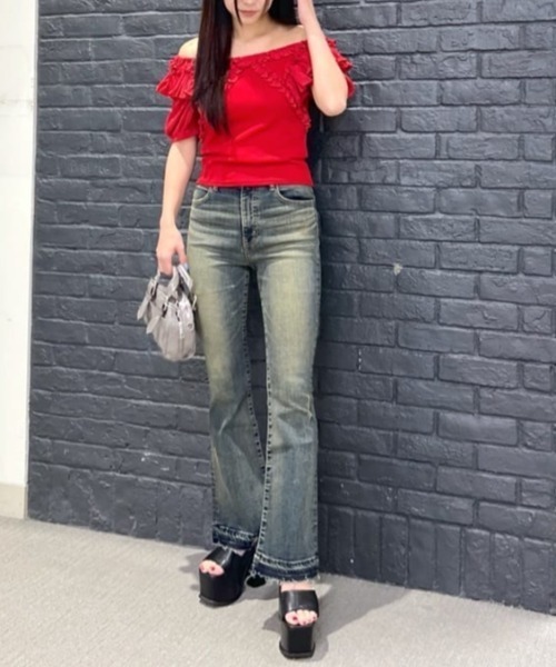 AZUL by moussy（アズールバイマウジー）の「【身長/骨格別着用画像あり】AZUL DENIM デザインフレアデニム（デニムパンツ・レディース・ブラック/ブルー・SMALL/MEDIUM）」の16枚目の写真