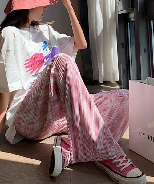 Per sist ence（パーシエンス）の「ニュアンスカラープリーツリラックスパンツ（その他パンツ・レディース・ピンク/ブラック/ブルー/アイボリー・ONE SIZE）」の4枚目の写真