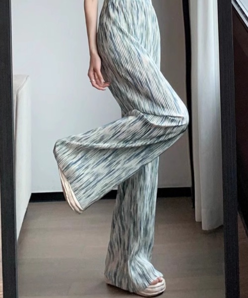 Per sist ence（パーシエンス）の「ニュアンスカラープリーツリラックスパンツ（その他パンツ・レディース・ピンク/ブラック/ブルー/アイボリー・ONE SIZE）」の3枚目の写真