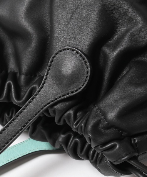 marco masi(マルコマージ)の「MARCO MASI/マルコマージ ハンドバッグ NAPPA ハンドバッグ 巾着型ミニバッグ(ハンドバッグ・レディース・ブラウン/ブルー・FREE)」の15枚目の写真