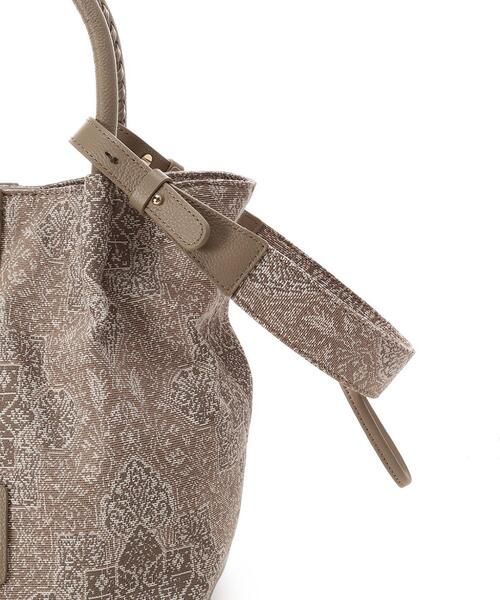 Samantha Thavasa（サマンサタバサ）の「エキゾチックモチーフジャガード巾着バッグ（ショルダーバッグ・レディース・グレイッシュベージュ/ネイビー・FREE）」の12枚目の写真
