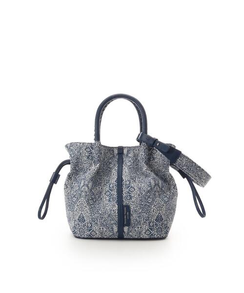 Samantha Thavasa（サマンサタバサ）の「エキゾチックモチーフジャガード巾着バッグ（ショルダーバッグ・レディース・グレイッシュベージュ/ネイビー・FREE）」の10枚目の写真