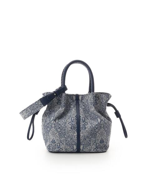 Samantha Thavasa（サマンサタバサ）の「エキゾチックモチーフジャガード巾着バッグ（ショルダーバッグ・レディース・グレイッシュベージュ/ネイビー・FREE）」の8枚目の写真