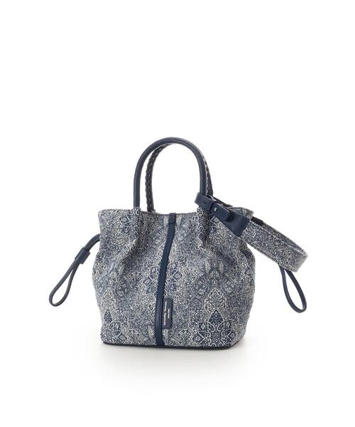 Samantha Thavasa（サマンサタバサ）の「エキゾチックモチーフジャガード巾着バッグ（ショルダーバッグ・レディース・グレイッシュベージュ/ネイビー・FREE）」の4枚目の写真