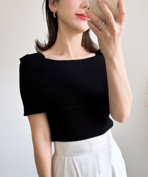 &. NOSTALGIA(アンドドットノスタルジア)の「【ZOZO限定】オフショルノースリニット(ニット/セーター・レディース・ブラック/ブラウン/ホワイト・M)」の1枚目の写真