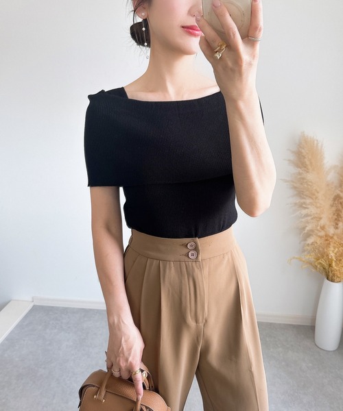 &. NOSTALGIA(アンドドットノスタルジア)の「【ZOZO限定】オフショルノースリニット(ニット/セーター・レディース・ブラック/ブラウン/ホワイト・M)」の4枚目の写真