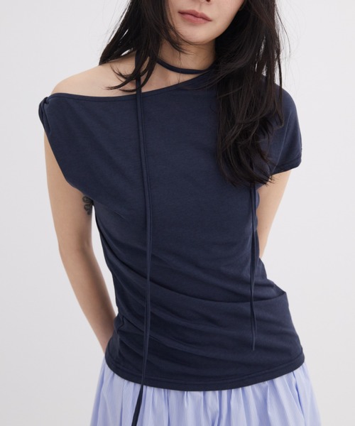 FUULLY STUDIO(フーリィーステューディオ)の「マルチウェイオフショルコードトップス(Tシャツ/カットソー・レディース・ホワイト/ネイビー/グレー・FREE)」の1枚目の写真