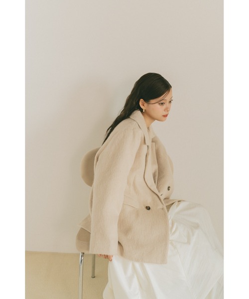 VANNIE U（ヴァニーユー）の「ミックスシャギーテーラードジャケット