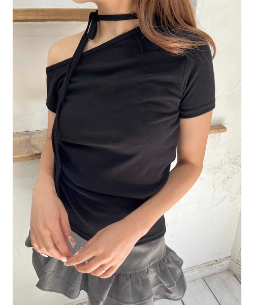 PHILLY（フィリー）の「【PHILLY】サイドドロストチョーカートップス（Tシャツ/カットソー・レディース・ブラック/グレー・FREE）」の4枚目の写真