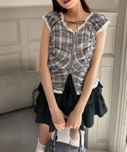 OLIVE des OLIVE(オリーブデオリーブ)の「フリルリボンジップトップス(シャツ/ブラウス・レディース・レッド/グレー/オフホワイト・FREE)」の9枚目の写真