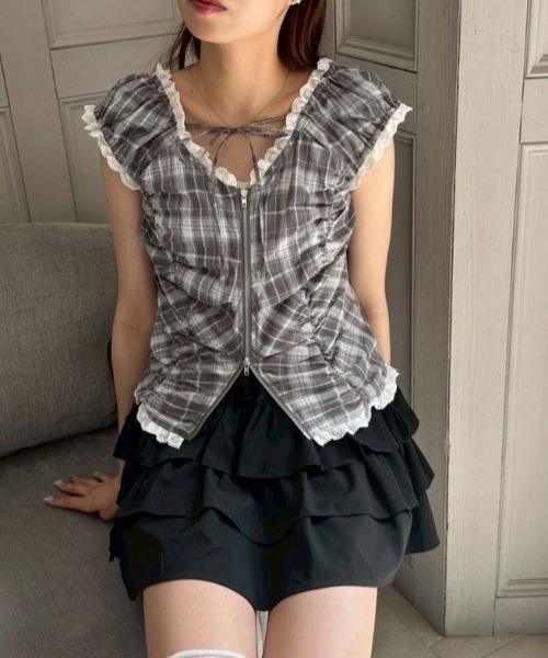 OLIVE des OLIVE(オリーブデオリーブ)の「フリルリボンジップトップス(シャツ/ブラウス・レディース・レッド/グレー/オフホワイト・FREE)」の11枚目の写真