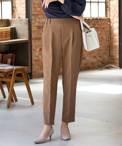 Honeys（ハニーズ）の「【美ージー・ストレッチ・マシンウォッシャブル・イージーケア】美ージーテーパード（股下６３ｃｍ）（スラックス・レディース・ダークベージュ/ヘザーチャコール/グリーン/ブラック/ネイビー/キャメル・SS/3L/LL/L/M/S）」の6枚目の写真