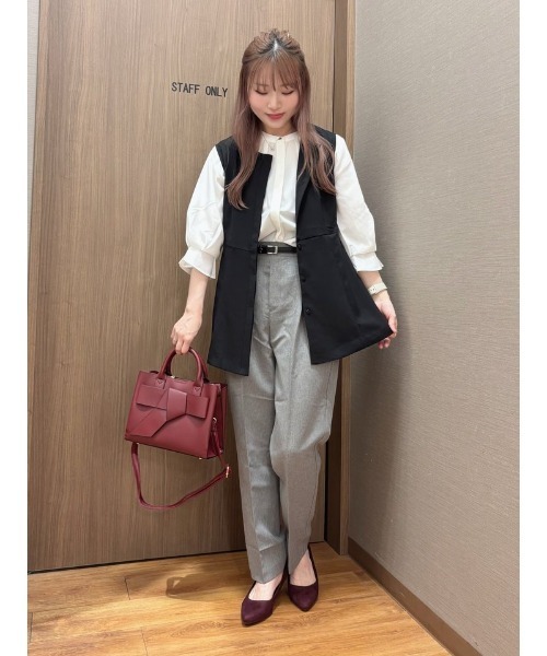 Honeys（ハニーズ）の「【美ージー・ストレッチ・マシンウォッシャブル・イージーケア】美ージーテーパード（股下６３ｃｍ）（スラックス・レディース・ダークベージュ/ヘザーチャコール/グリーン/ブラック/ネイビー/キャメル・SS/3L/LL/L/M/S）」の13枚目の写真