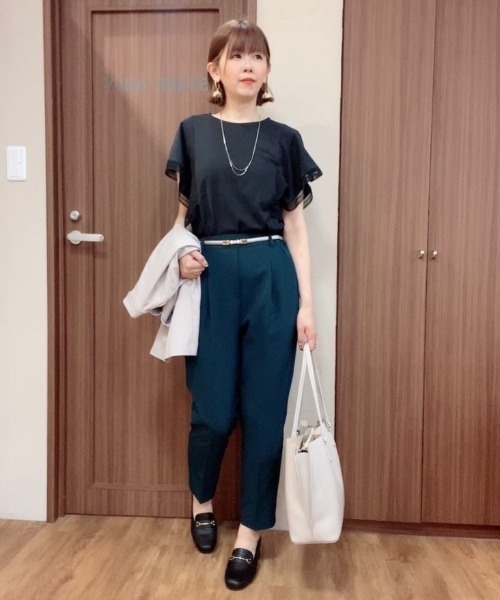 Honeys（ハニーズ）の「【美ージー・ストレッチ・マシンウォッシャブル・イージーケア】美ージーテーパード（股下６３ｃｍ）（スラックス・レディース・ダークベージュ/ヘザーチャコール/グリーン/ブラック/ネイビー/キャメル・SS/3L/LL/L/M/S）」の19枚目の写真