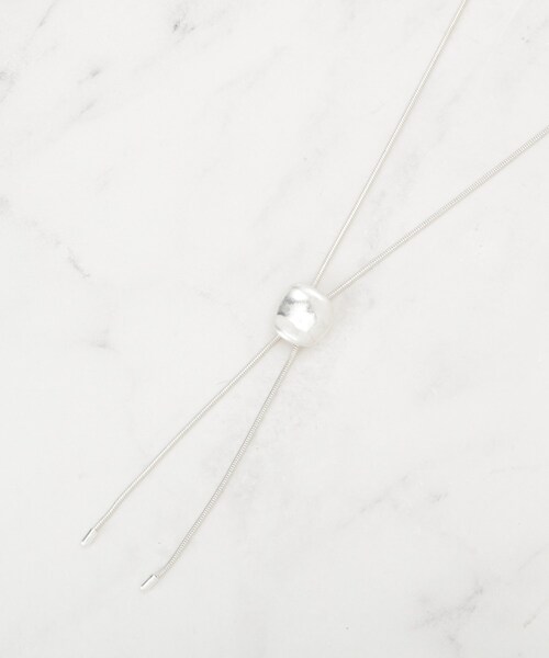 SHOO・LA・RUE（シューラルー）の「つやなしオープンメタルネックレス（ネックレス・レディース・シルバー/ゴールド・00）」の4枚目の写真