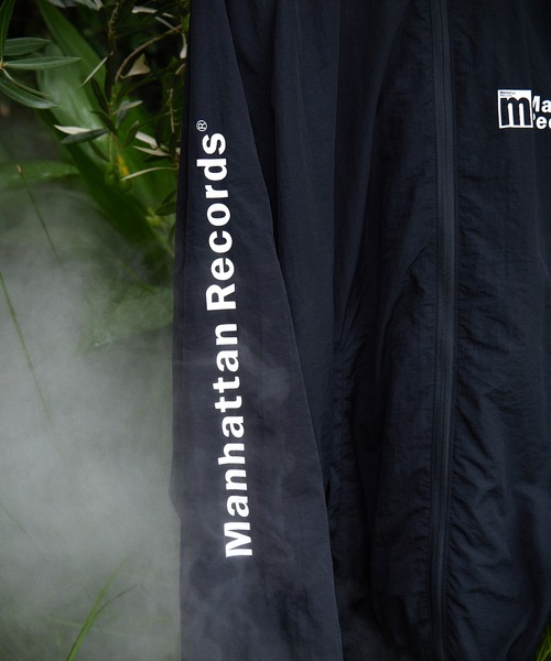 TENGA(テンガ)の「TENGA×Manhattan Records TRAINING JKT(ナイロンジャケット・メンズ・ブラック・LARGE/MEDIUM)」の3枚目の写真