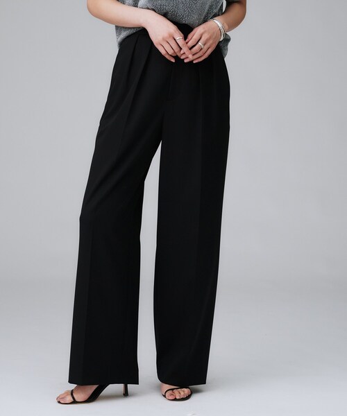 UNTITLED（アンタイトル）の「【洗える/はっ水/後ろウエストゴム】ストレッチ2タックワイドパンツ（その他パンツ・レディース・ベージュ/ダークブラウン/ブラック・50/48/46/44/42/04/03/02/01/00）」の2枚目の写真