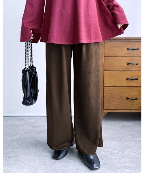 reca（レカ）の「スェード風イージーパンツ（その他パンツ・レディース・ブラウン/アイボリー/キャメル・M）」の2枚目の写真