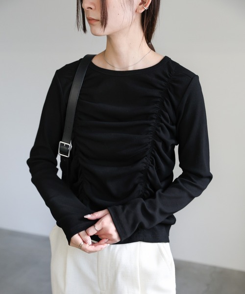 select MOCA(セレクトモカ)の「ダブルギャザーデザイントップス(Tシャツ/カットソー・レディース・グレー/アイボリー/ブラック/チャコールグレー・FREE)」の13枚目の写真