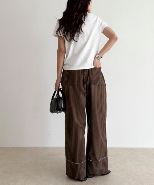 fredy emue(フレディエミュ)の「ボーダー/無地ワンポイントロゴコンパクトTシャツ(Tシャツ/カットソー・レディース・ブラック/オフホワイト/ホワイト系その他/ベージュ系その他・38)」の18枚目の写真