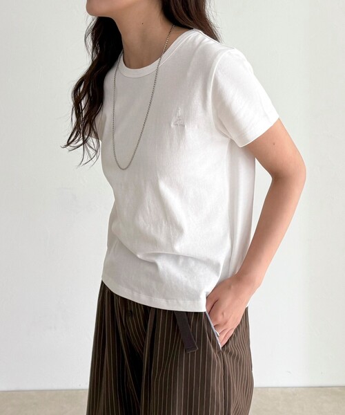 fredy emue(フレディエミュ)の「ボーダー/無地ワンポイントロゴコンパクトTシャツ(Tシャツ/カットソー・レディース・ブラック/オフホワイト/ホワイト系その他/ベージュ系その他・38)」の21枚目の写真