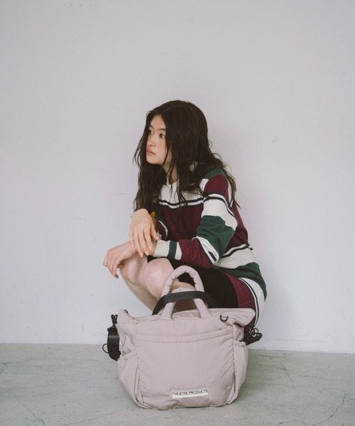 THEATRE PRODUCTS（シアタープロダクツ）の「パファー２WAYショルダーバッグL（ショルダーバッグ・レディース・ブラック/グレー・FREE）」の6枚目の写真