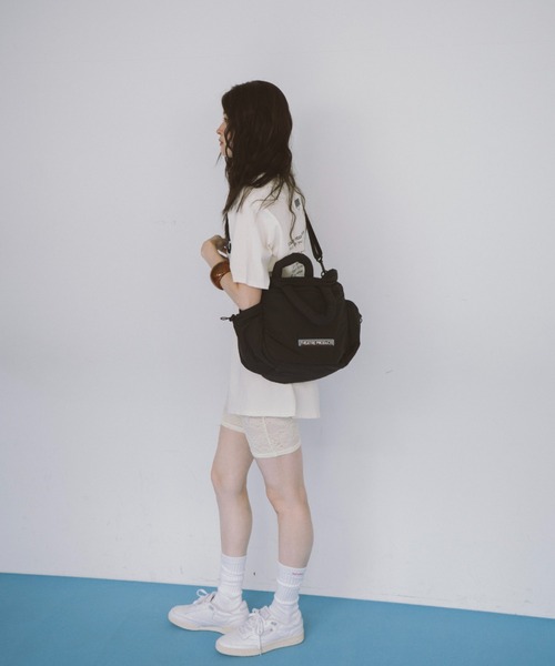 THEATRE PRODUCTS（シアタープロダクツ）の「パファー２WAYショルダーバッグL（ショルダーバッグ・レディース・ブラック/グレー・FREE）」の18枚目の写真