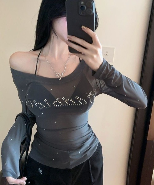 SHEENA(シーナ)の「ストーンロゴシアートップス(Tシャツ/カットソー・レディース・ブラック/グレー/モカ・M)」の5枚目の写真