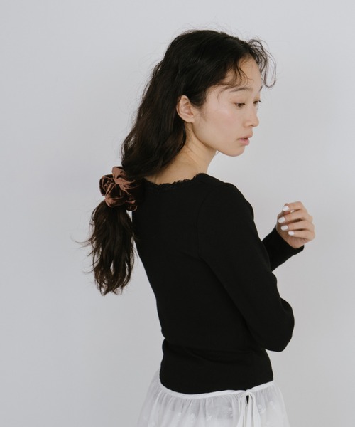 duei（デュイ）の「レースヘンリーネックロングスリーブトップス（Tシャツ/カットソー・レディース・ホワイト/ブラック・FREE）」の9枚目の写真