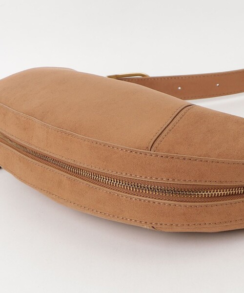 fredy emue（フレディエミュ）の「スエードラウンドショルダーバッグ（ショルダーバッグ・レディース・オリーブ/キャメル・FREE）」の10枚目の写真