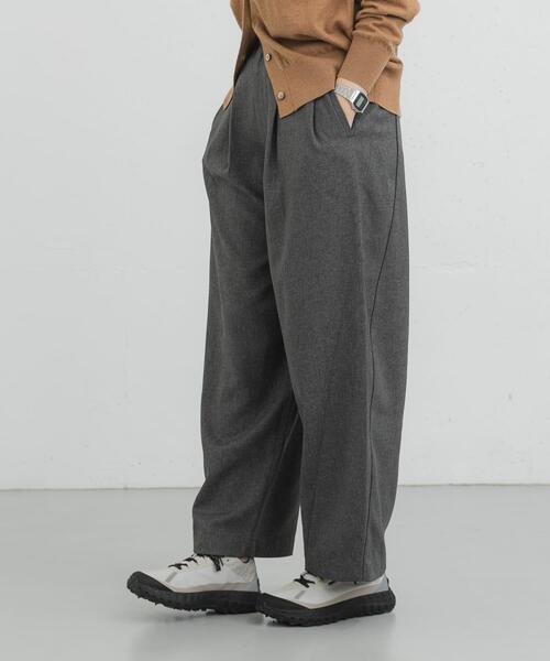 EKAL(エカル)の「タックカーブラインパンツ(その他パンツ・レディース・ブラック/グレー/キャメル・ONE)」の21枚目の写真