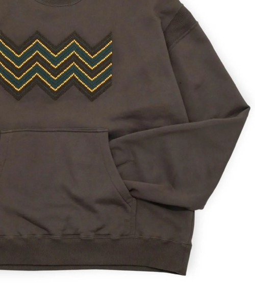 MATSUFUJI(マツフジ)の「【MATSUFUJI】 Beads Embroidery Sweat Shirt(スウェット・メンズ・オフホワイト/オリーブ/ブラック・3)」の8枚目の写真